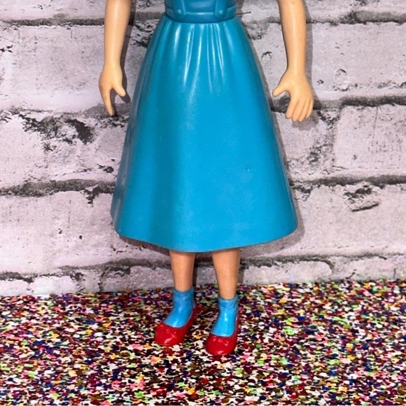 Dorothy Wizard of Oz Posable Twist Turn Figure 1995 Turner Entertainment Plastic - Picture 6 of 12